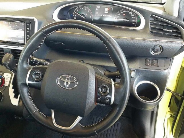 Toyota Sienta 1.5 G Cuero 2020