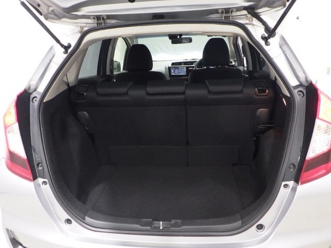 Honda Fit 1.3 13G L Honda Sensing 2017