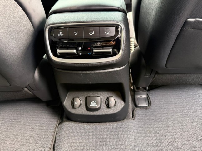 KIA Mohave 3.0D AT 4WD Masters 7 Seater 2020