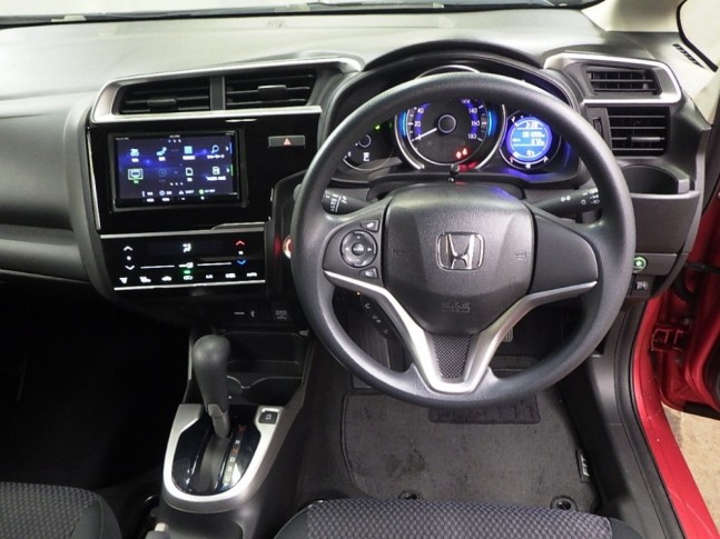 Honda Fit 1.3 13G F Package 4WD 2019