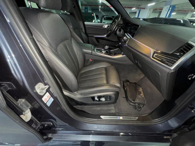 BMW X5 xDrive30d AT M Sport 4WD 2020