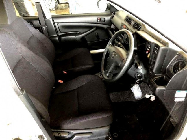 Toyota Probox 1.5 DX Comfort 4WD 2020