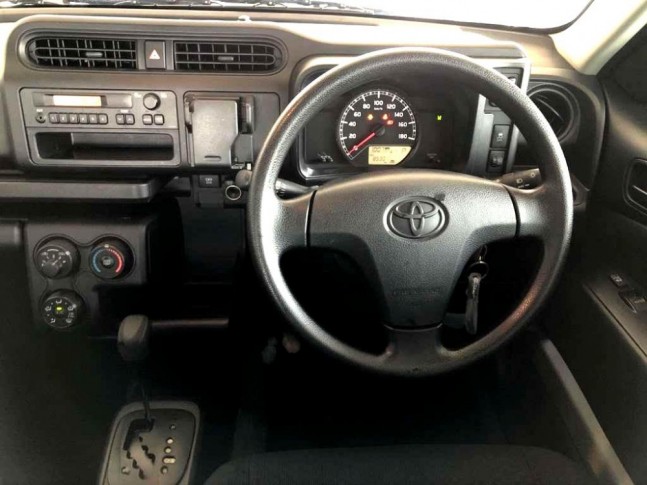 Toyota Probox 1.5 DX Comfort 4WD 2020