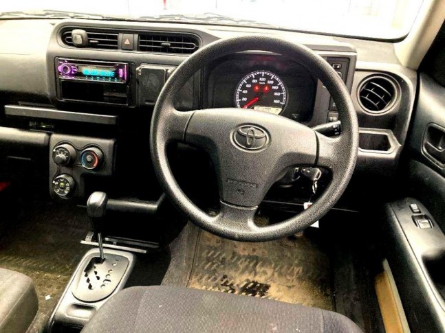 Toyota Probox 1.5 DX Comfort 4WD 2020