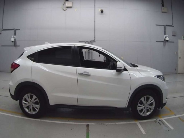 Honda Vezel 1.5 X Honda Sensing 2016