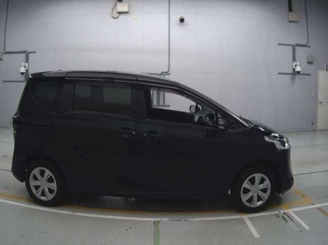 Toyota Sienta 1.5 G 2020