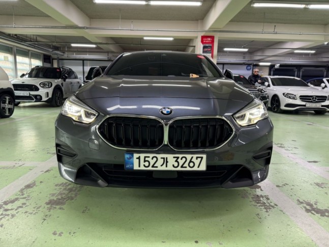 BMW 2-Series 220i AT Advantage 2021