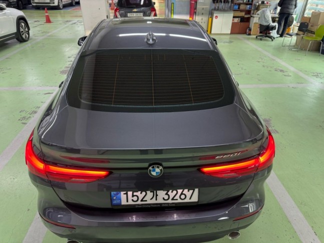 BMW 2-Series 220i AT Advantage 2021