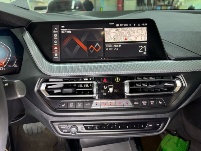 BMW 2-Series 220i AT Advantage 2021