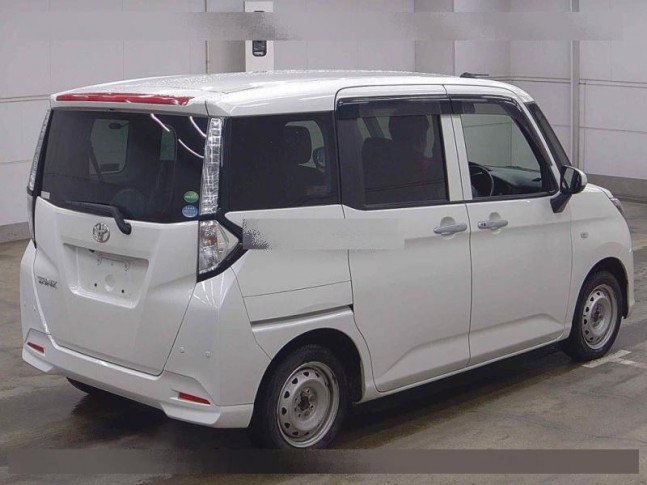 Toyota Tank 1.0 X S 4WD 2019