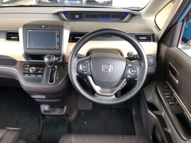 Honda Freed 1.5 G Honda Sensing 6 Seater 2017