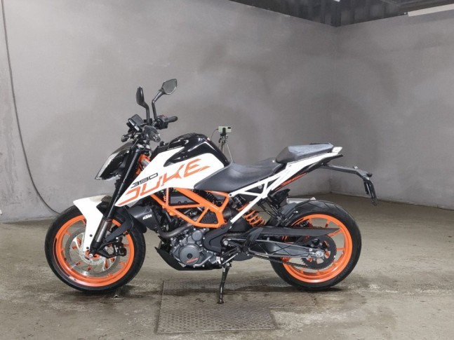 Мотоцикл KTM 390 Duke  2019