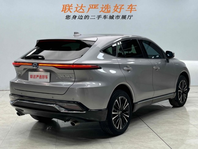 Toyota Venza 2.5 Hybrid CVT 4WD Premium 2022