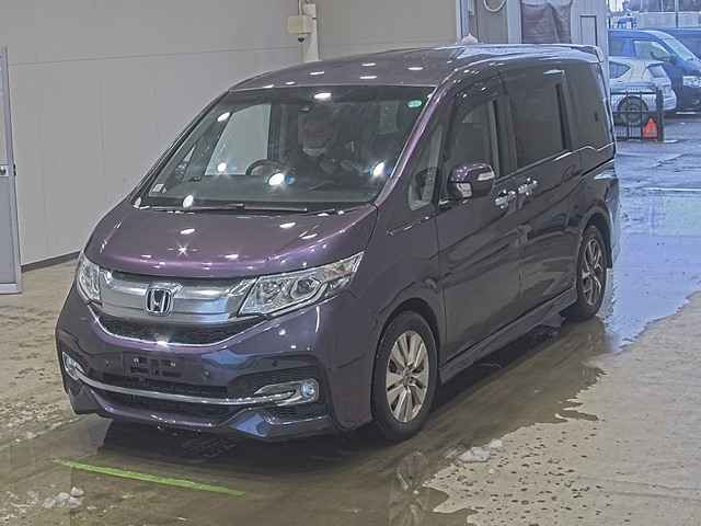 Honda Stepwgn 1.5 Spada Honda Sensing 7 seater 2015