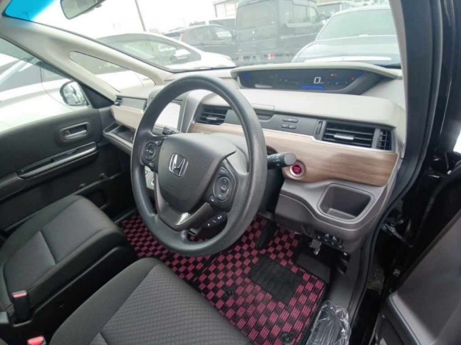 Honda Freed 1.5 G Honda Sensing 6 Seater 2021