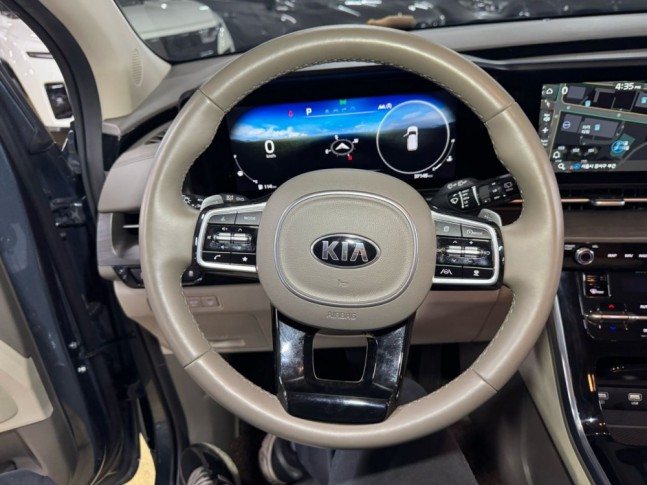 KIA Carnival 2.2 CRDi AT Noblesse 9 seats 2020