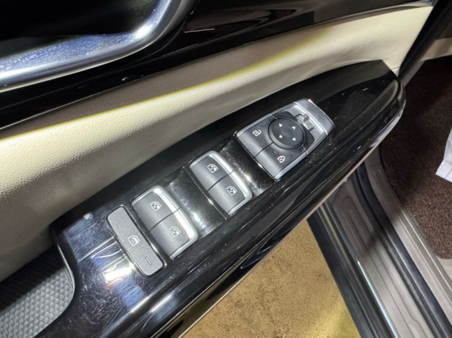 KIA Carnival 2.2 CRDi AT Noblesse 9 seats 2020