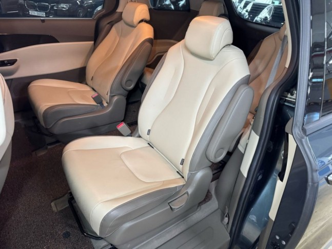KIA Carnival 2.2 CRDi AT Noblesse 9 seats 2020