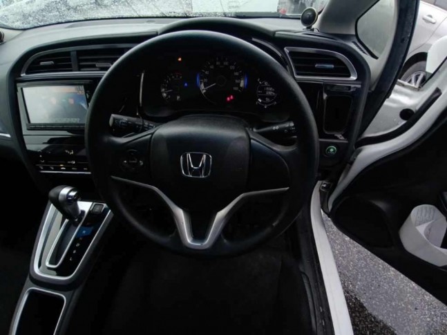 Honda Shuttle 1.5 G 2016