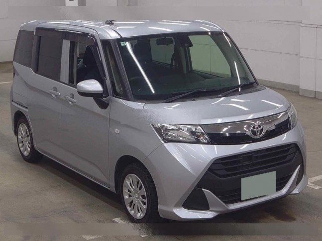 Toyota Tank 1.0 X S 4WD 2018