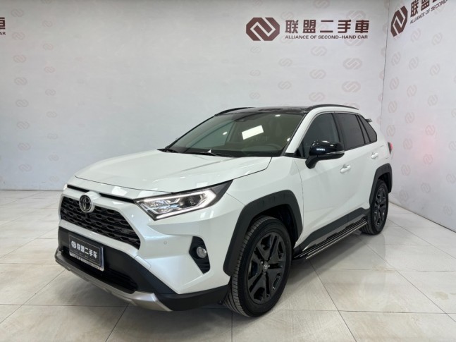 Toyota RAV4 2.0 CVT Premium 4WD 2022