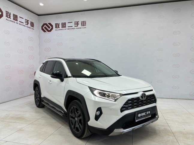 Toyota RAV4 2.0 CVT Premium 4WD 2022
