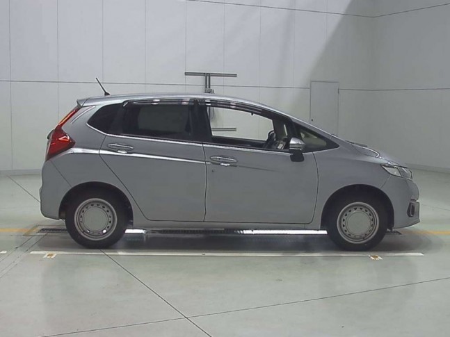 Honda Fit 1.3 13G F 4WD 2019