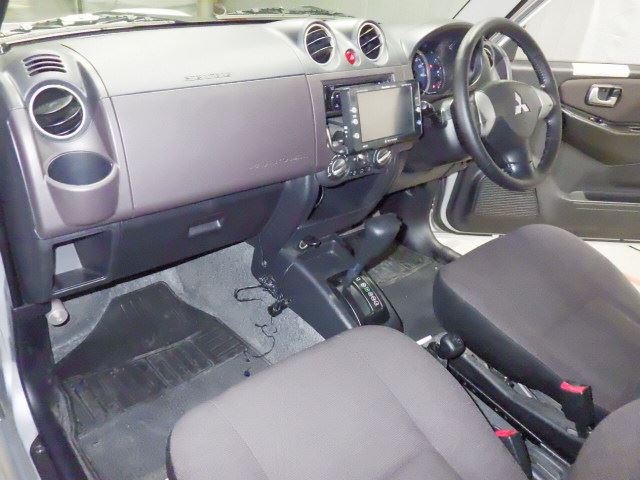 Mitsubishi Pajero Mini 660 exceed 4WD 2010