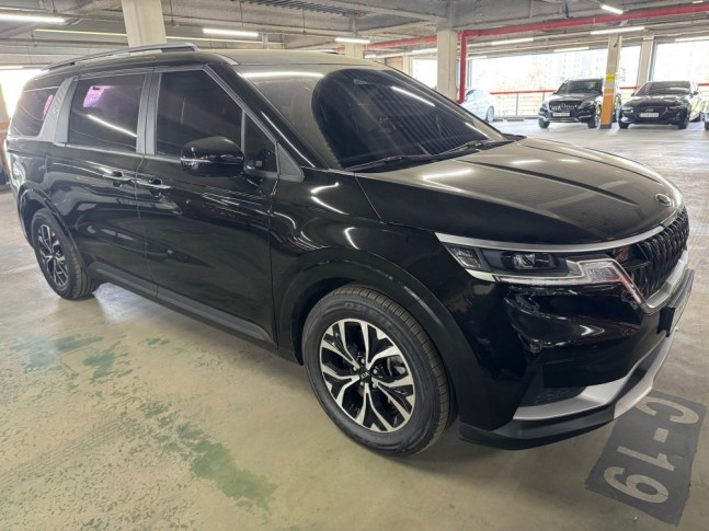 KIA Carnival 2.2 CRDi AT Prestige 8 мест 2021