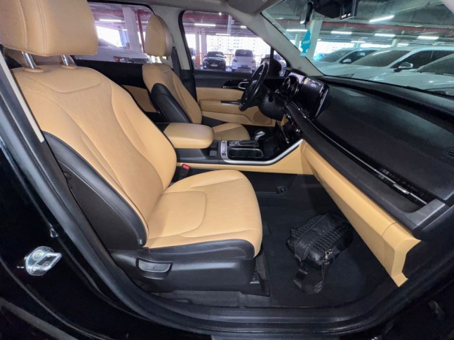 KIA Carnival 2.2 CRDi AT Prestige 8 мест 2021