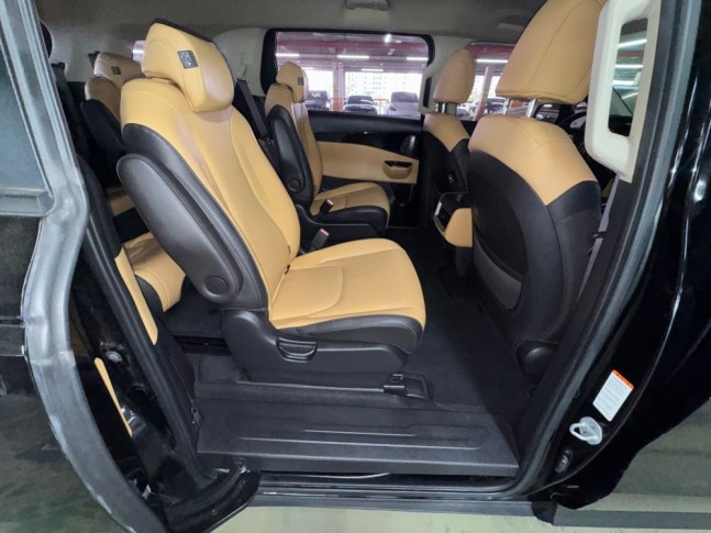 KIA Carnival 2.2 CRDi AT Prestige 8 мест 2021