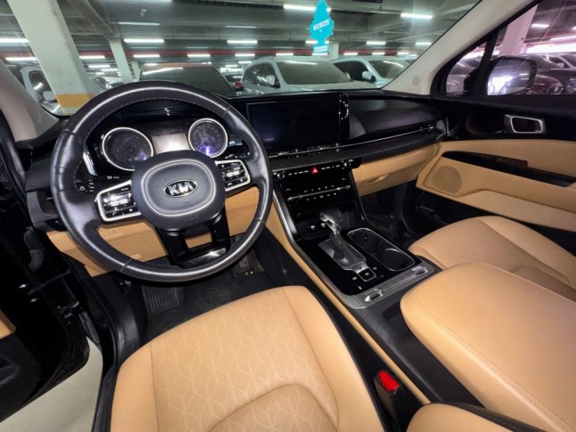 KIA Carnival 2.2 CRDi AT Prestige 8 мест 2021