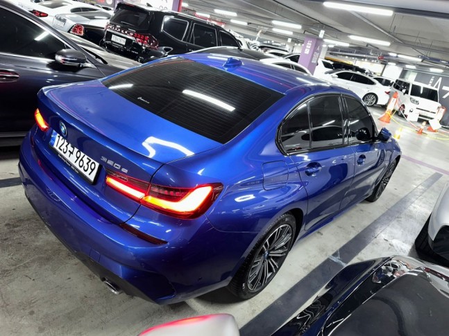 BMW 3-Series 320e AT M Sport 2022