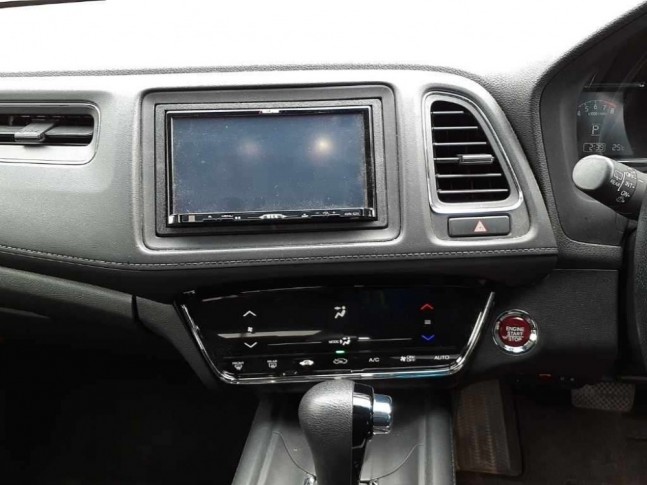 Honda Vezel 1.5 X Honda Sensing 2016