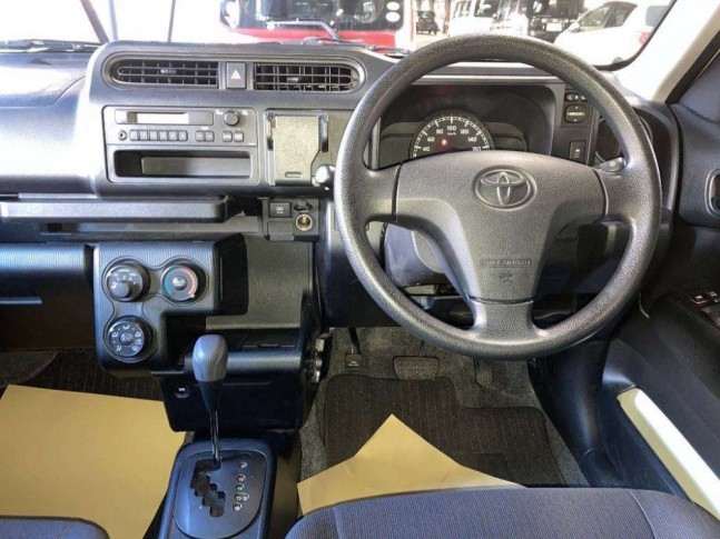 Toyota Probox 1.5 GL 4WD 2021