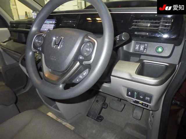 Honda Stepwgn 1.5 G Honda Sensing 7 Seater 4WD 2018