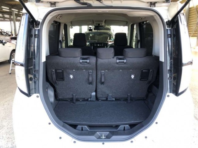 Toyota Roomy 1.0 Custom G 2022