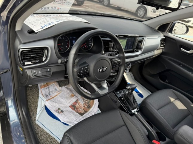 KIA Stonic 1.4 MPi AT 2WD Trendy 2018