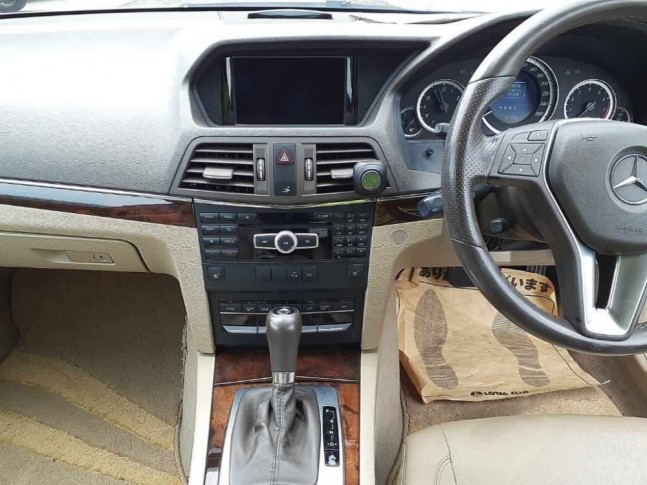 Mercedes-Benz E-Class E 250 BlueEfficiency 2011