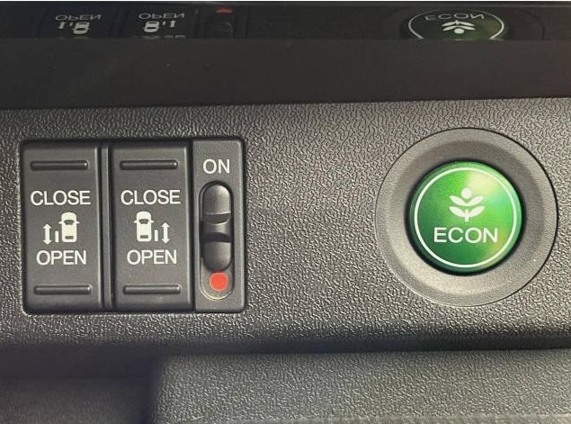 Honda Stepwgn 1.5 Spada Honda Sensing 8 Seater 2018
