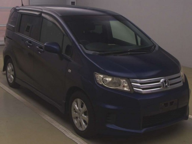 Honda Freed Spike 1.5 G aero 2010