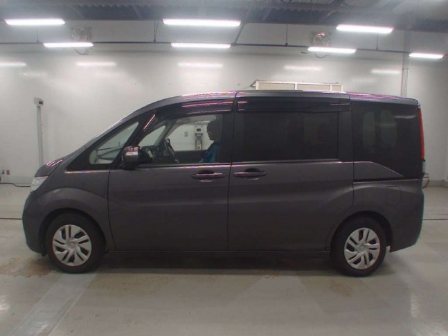 Honda Stepwgn 1.5 G Honda Sensing 7 Seater 2020