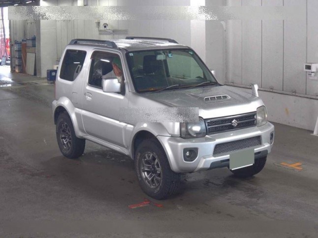 Suzuki Jimny Sierra 1.3 4WD 2013