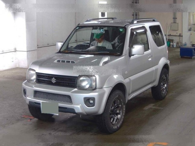 Suzuki Jimny Sierra 1.3 4WD 2013