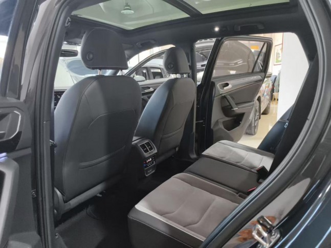 Volkswagen Tayron 2.0 380 TSI DSG R-Line 2021