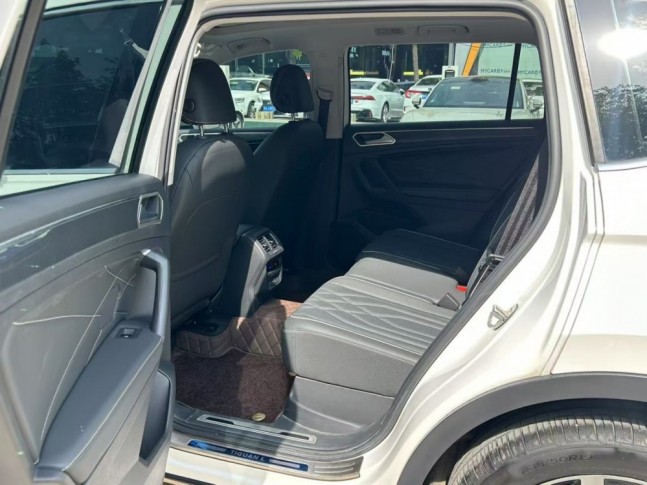 Volkswagen Tiguan L 2.0 330 TSI DSG R-Line Enjoy Edition 2022