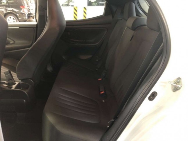 Toyota Yaris 1.0 X 2021