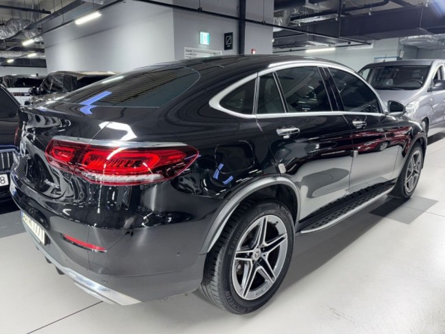 Mercedes-Benz GLC Coupe GLC 220d 4MATIC 2021