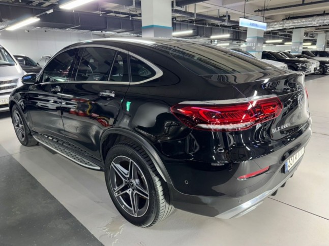 Mercedes-Benz GLC Coupe GLC 220d 4MATIC 2021