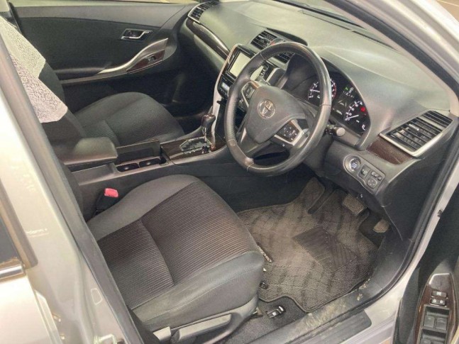 Toyota Premio 1.8 X L Package 2017